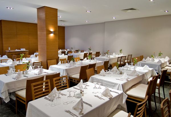 Indoor Dining at Orangers Beach Resort halal-dining-at-the-orangers-beach-resort - Image