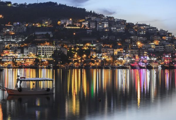Alanya at night - Image