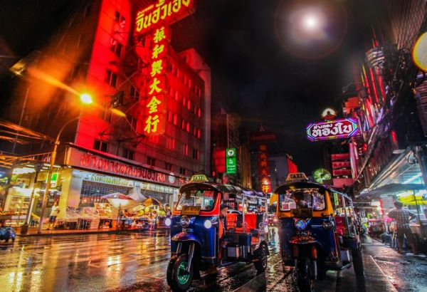 Bangkok at night night-life-in-halal-friendly-bangkok - Image