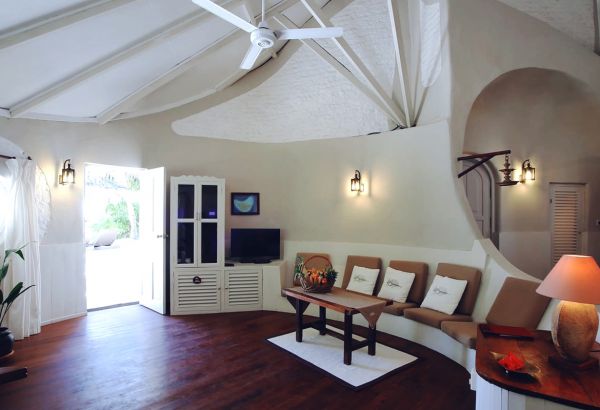 Beach villa- Nika Island-Halal holidays - Image