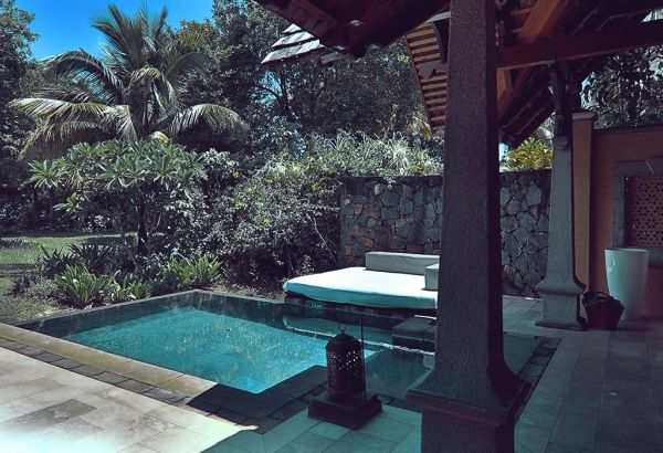 beachfront-suite-pool-villa-muslim-trip-maradiva-mauritius - Image