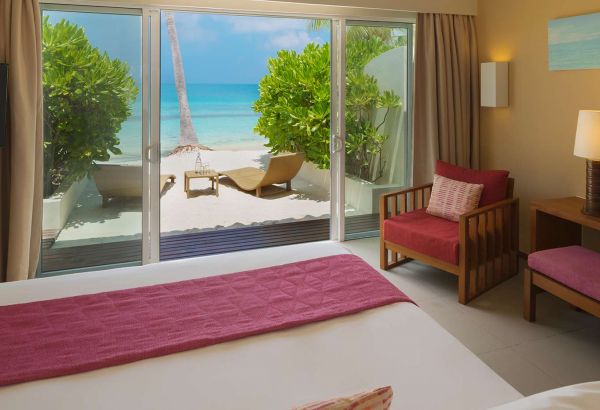 ocean-front-villa-halal-friendly-hotel-maldives - Image