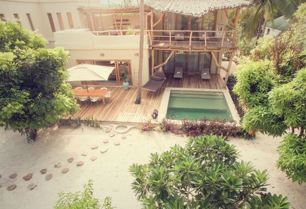 private pool for muslim honeymooners - Image
