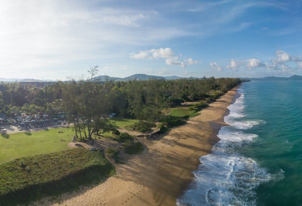 beach-halal-hotel-anantara-mai-khao - Image