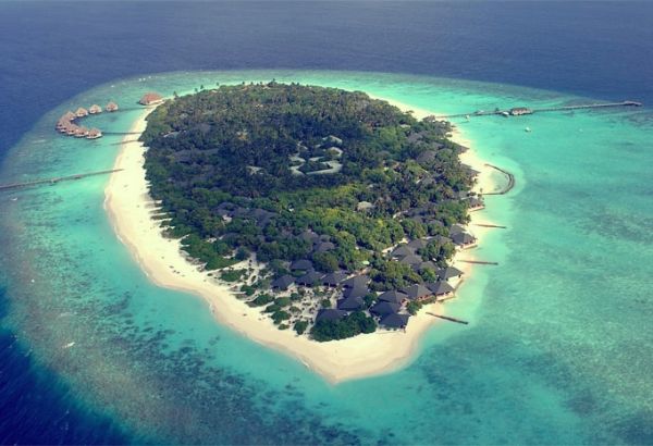 island-overview-maldives-adaaran-select - Image
