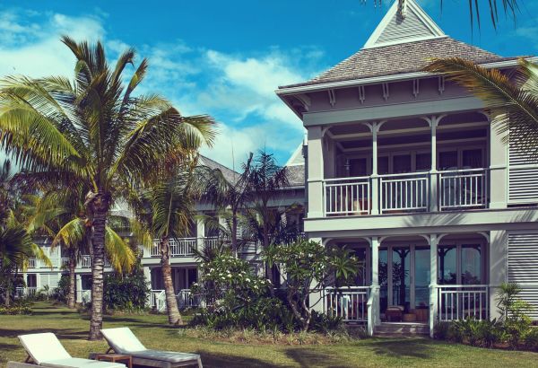 junior-suite-exterior-halal-hotel-st-regis-mauritius - Image