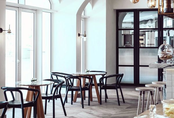 Lartisian-cafe-mauritius-one-and-only-halal-friendly-food - Image