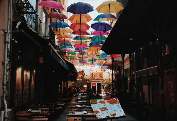 Colourful Istanbul colourful-streets-halal-istanbul-turkey - Image