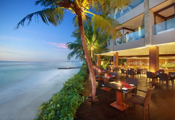 Outdoor-Dining-bali-halal-hotel - Image