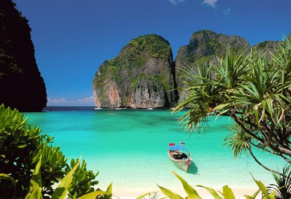Phi-halal-hotel-bell-pool-villas-Phi-Island-speedboat-Tour - Image