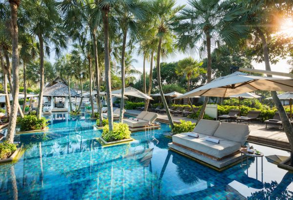pool_villa-halal-hotel-anantara- - Image