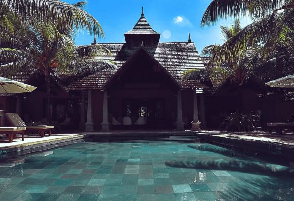 Presidential-Suite Private Pool-mauritius-muslim-holidays - Image