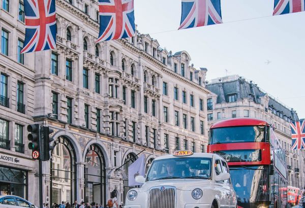 shopping London culture UK  - Image