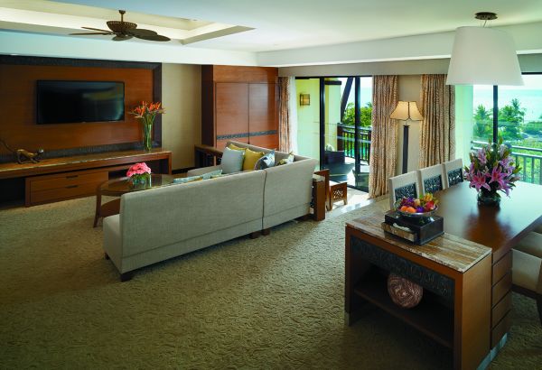 Specialty-modest-travel-shangri-la-malaysia-Suite-Living-Room - Image