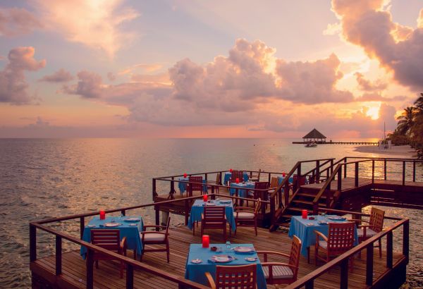 the-aqua-restaurant-halal-trip-maldives - Image