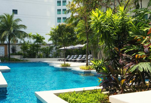 relaxing fun under the sun in halal friendly malaysia - Image