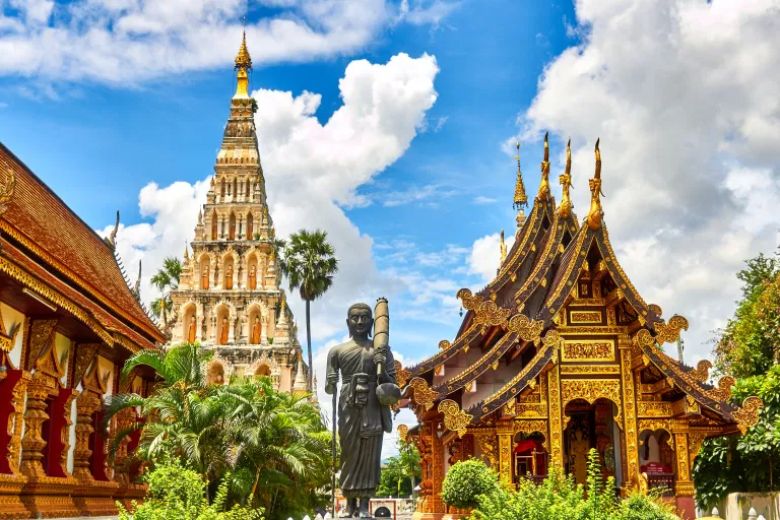 Discover Thailand’s vibrant culture and breathtaking nature.